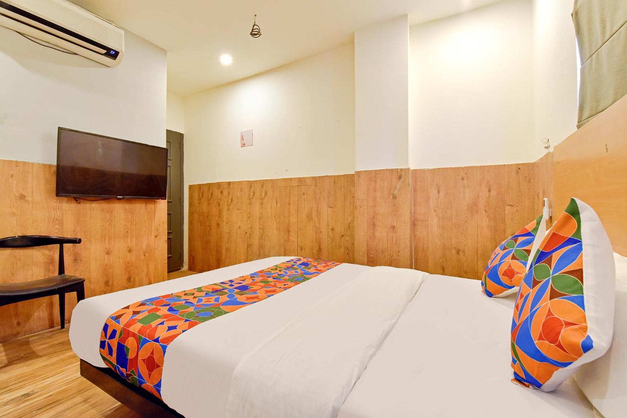 Super Townhouse 79651 Townhouse Oth Buddhi