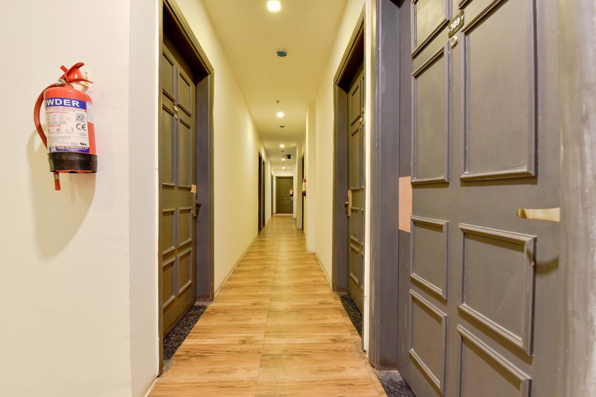 Hotel Super Townhouse 79651 Townhouse Oth Buddhi 3*