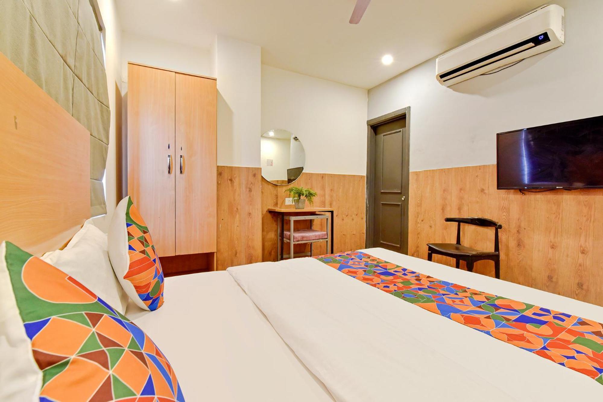 Hotel Super Townhouse 79651 Townhouse Oth Buddhi Jaipur