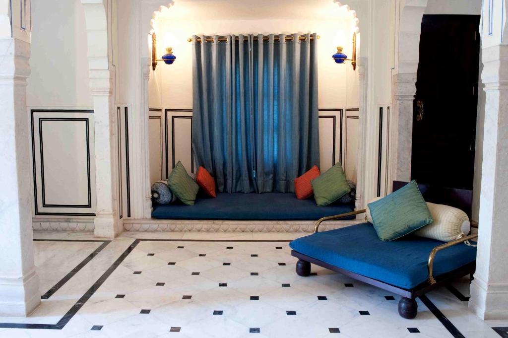 Royal Heritage Haveli Hotel