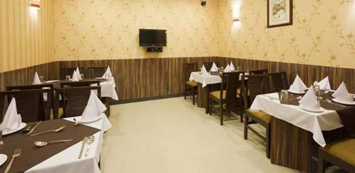 Siddharth Palace 3*