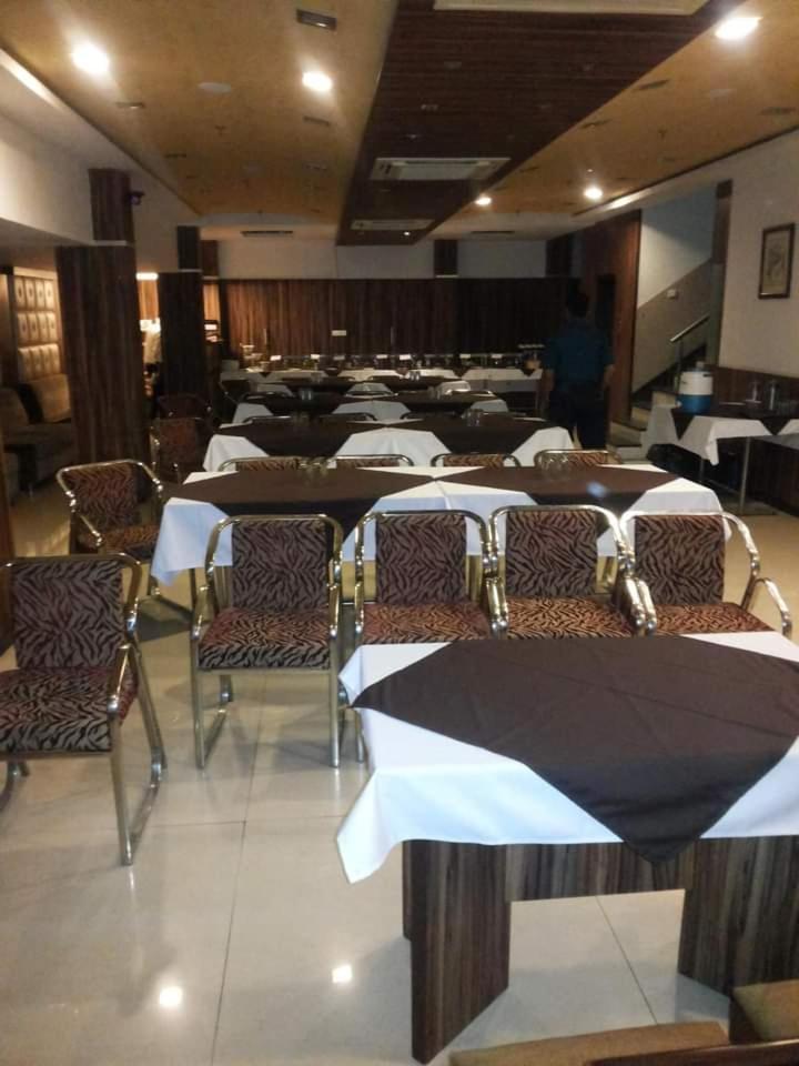 Siddharth Palace 3*