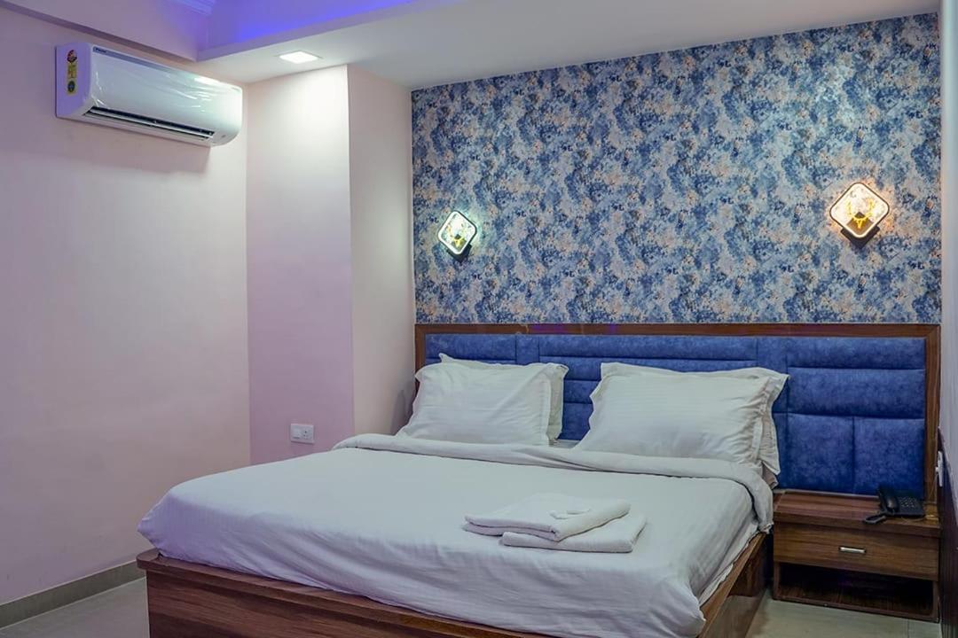 Surya Mani Hotel 3*