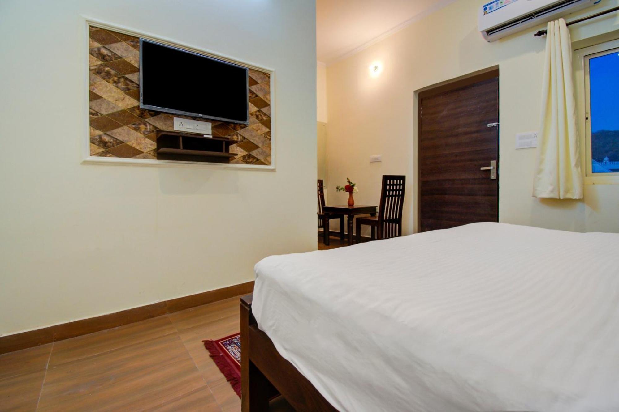 Resort Palette - Rani Bagh