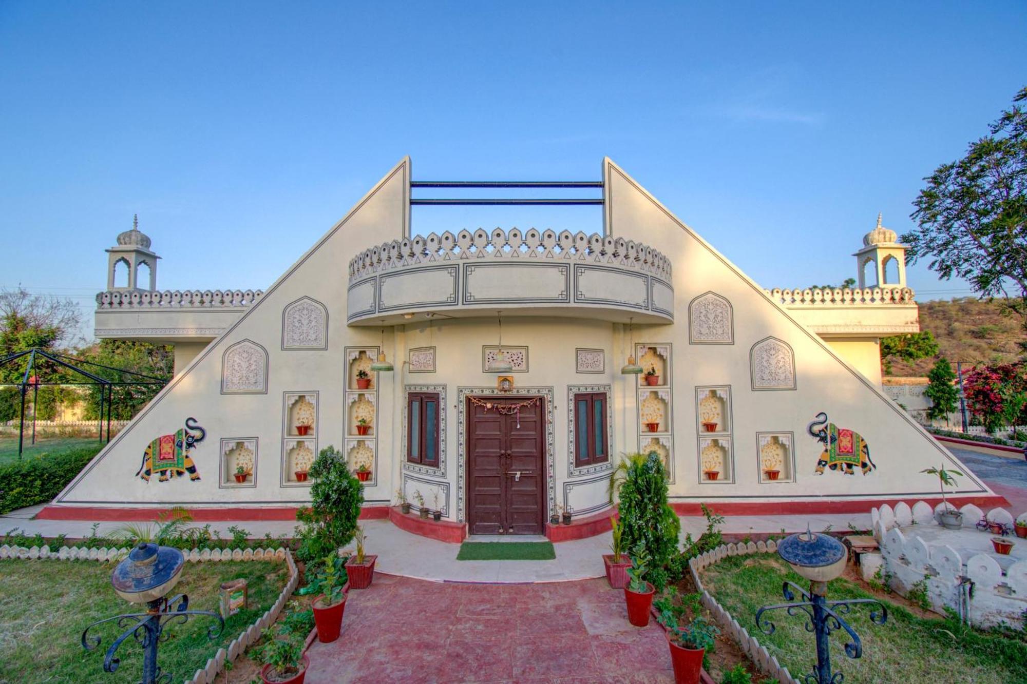 Palette - Rani Bagh * Jaipur