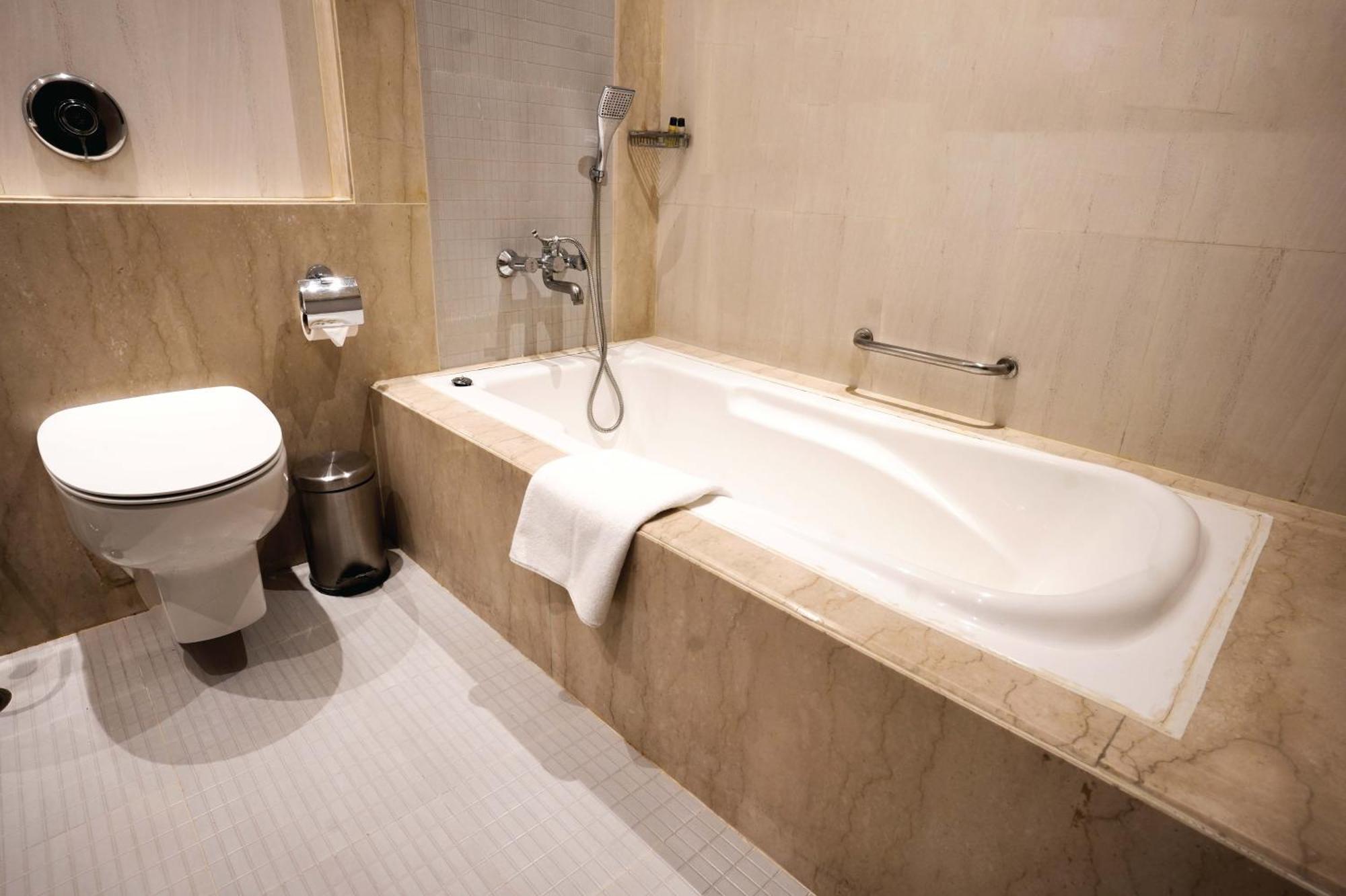 Leisure Grand Chanakya 4* Jaipur