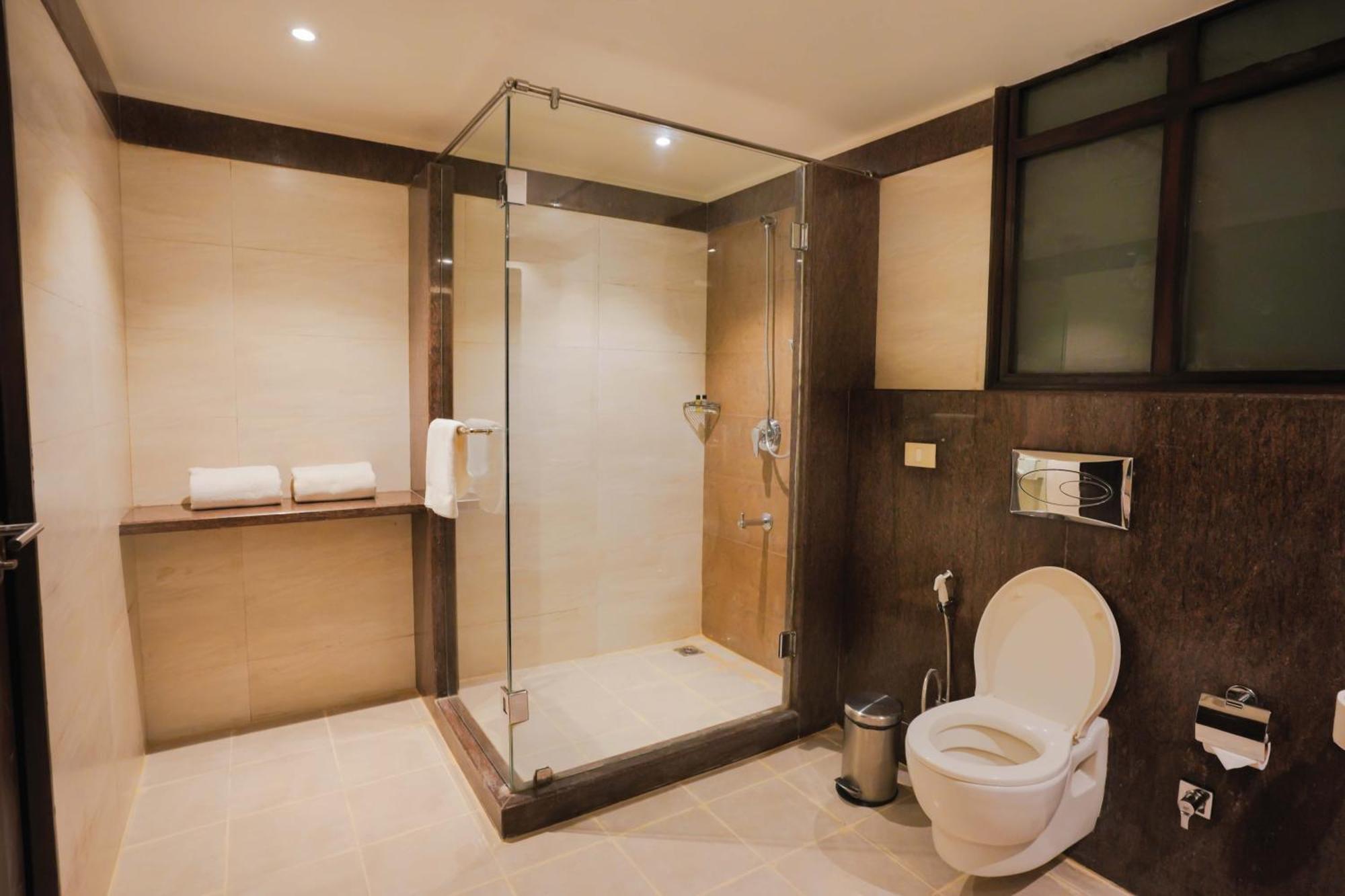 Leisure Grand Chanakya