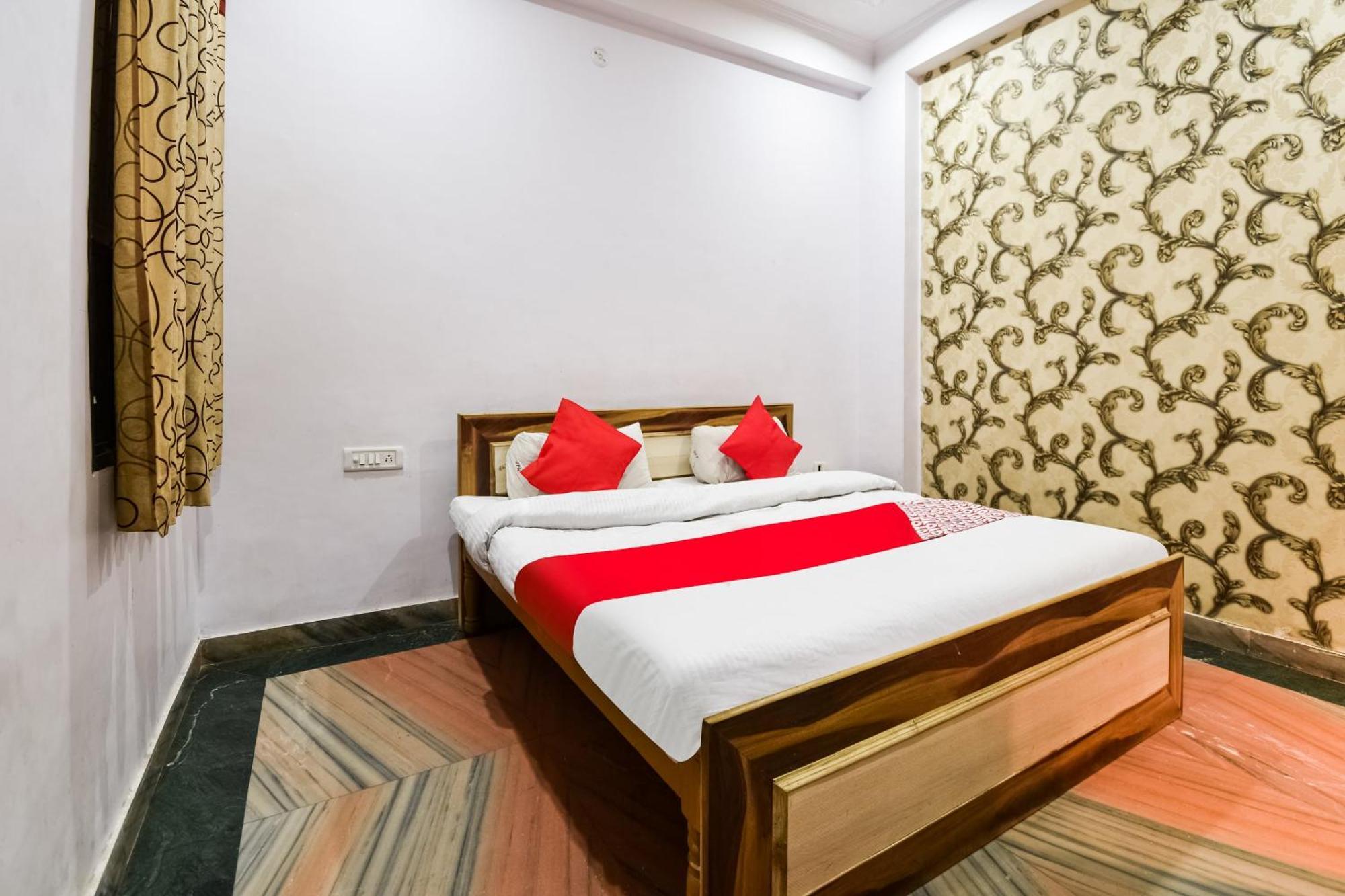 O Jaya Palace Hotel 2*