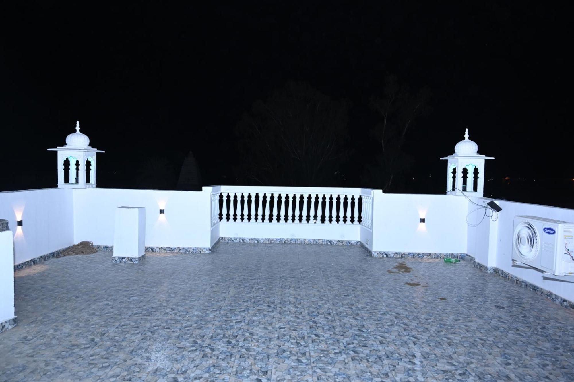 Moon Mahal 3* Jaipur