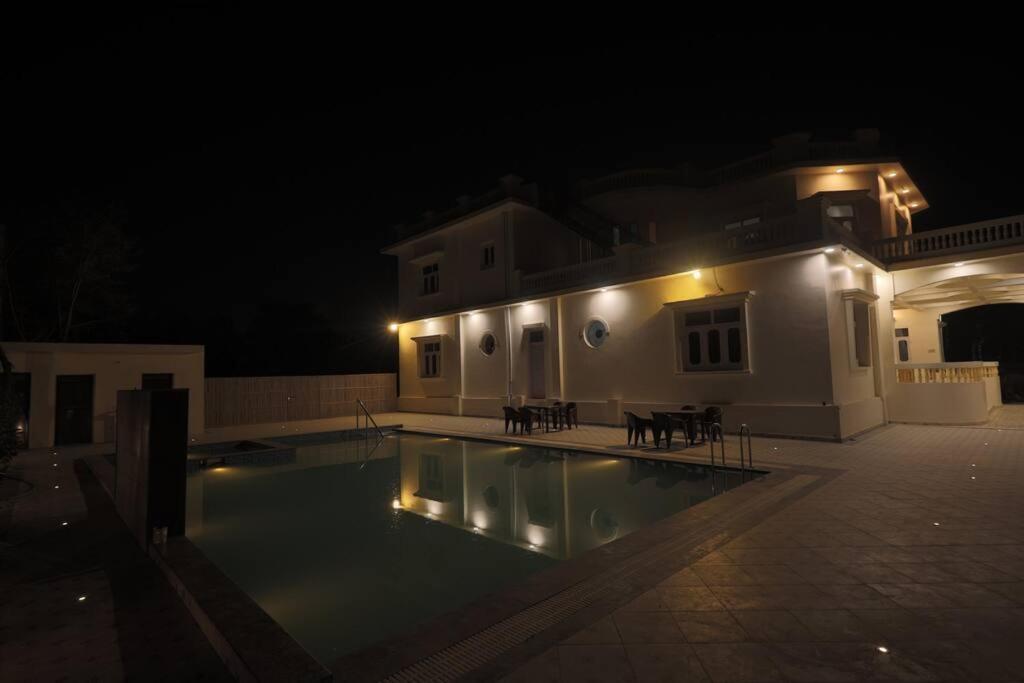 Rk Palace *