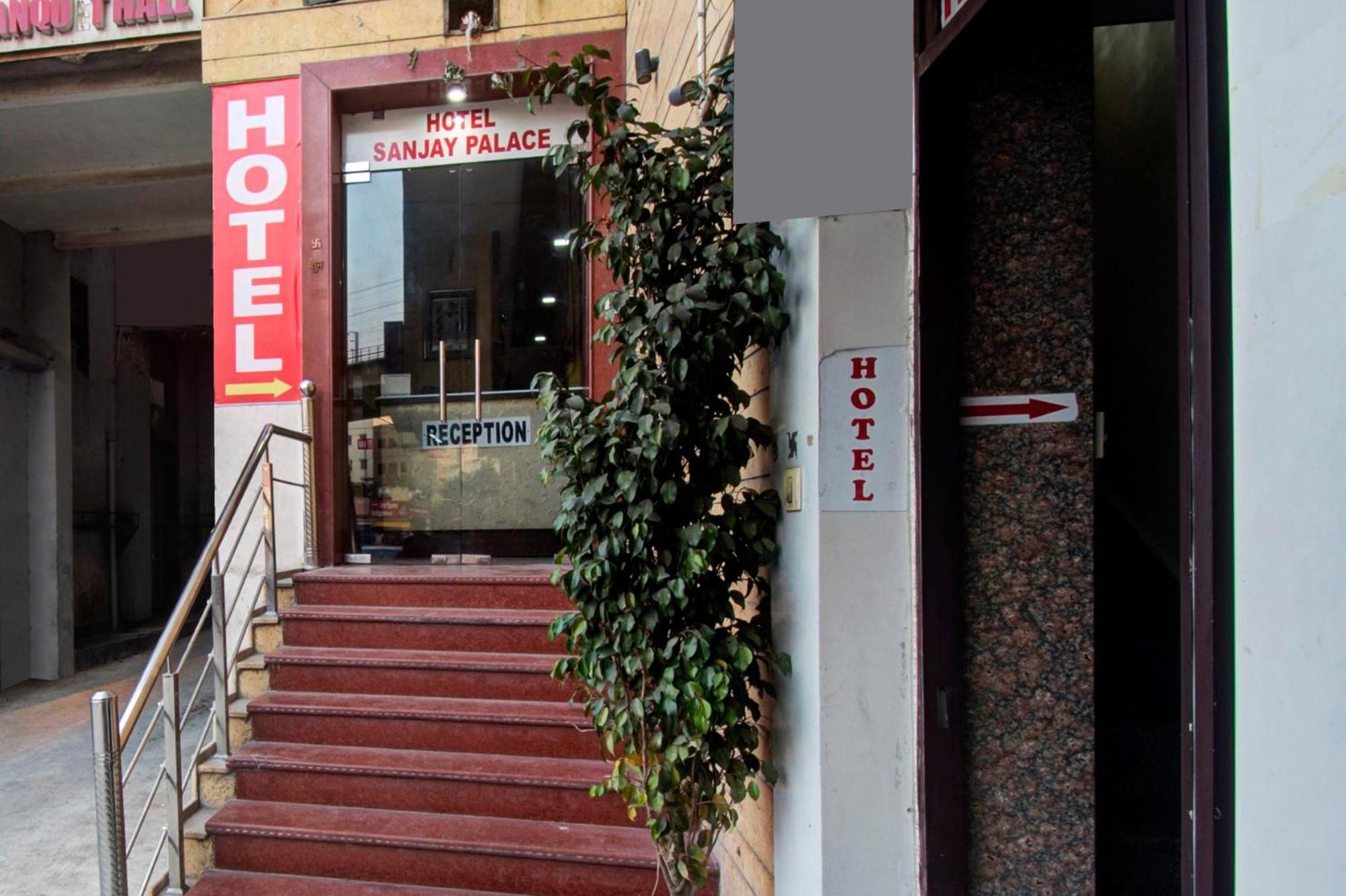 Hotel Collection O Sanjay Palace Jaipur