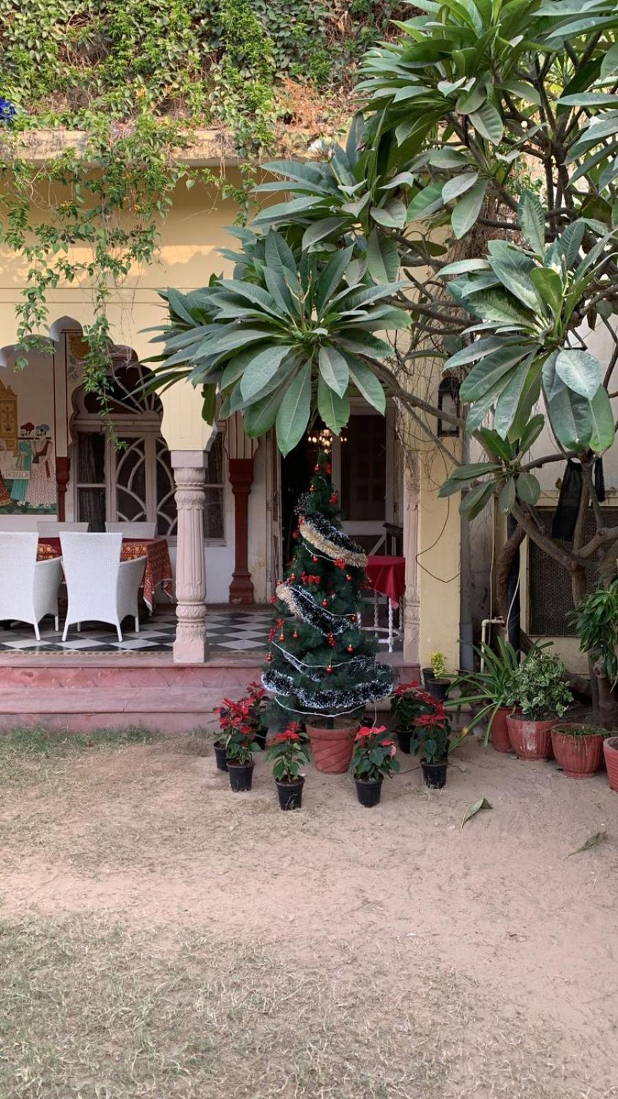 Bissau Palace 3*