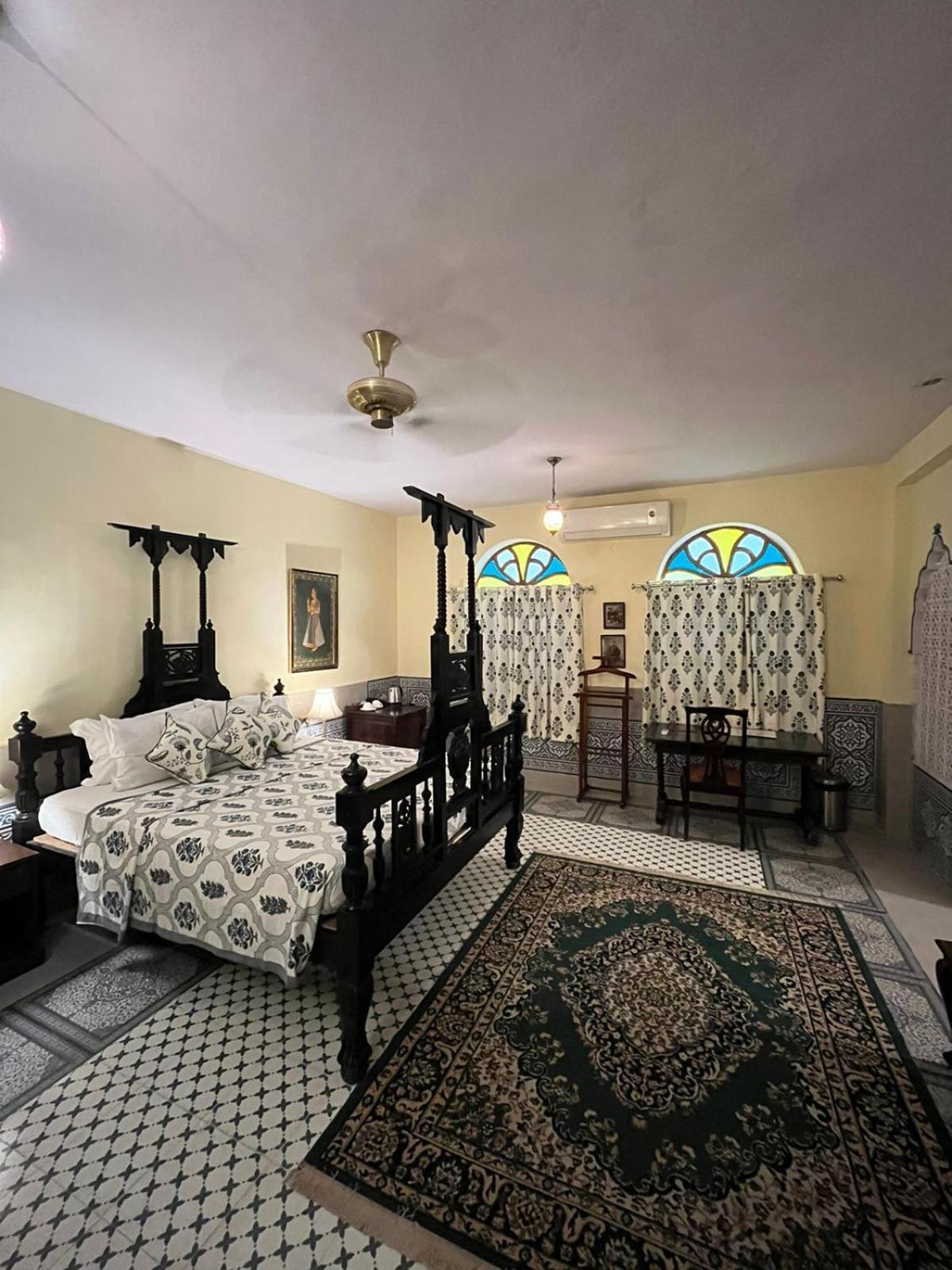 Bissau Palace 3*