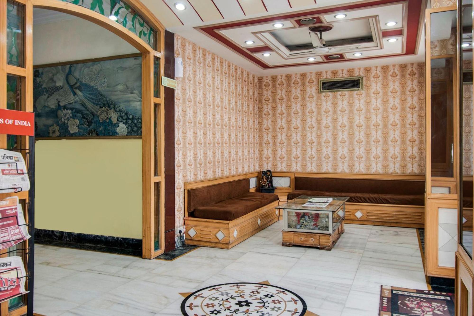 Hotel Collection O The Royal Palace