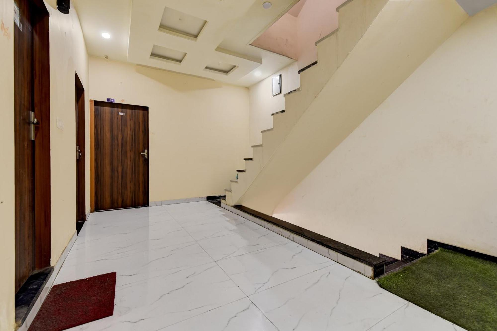 Hotel O N R Jaipur