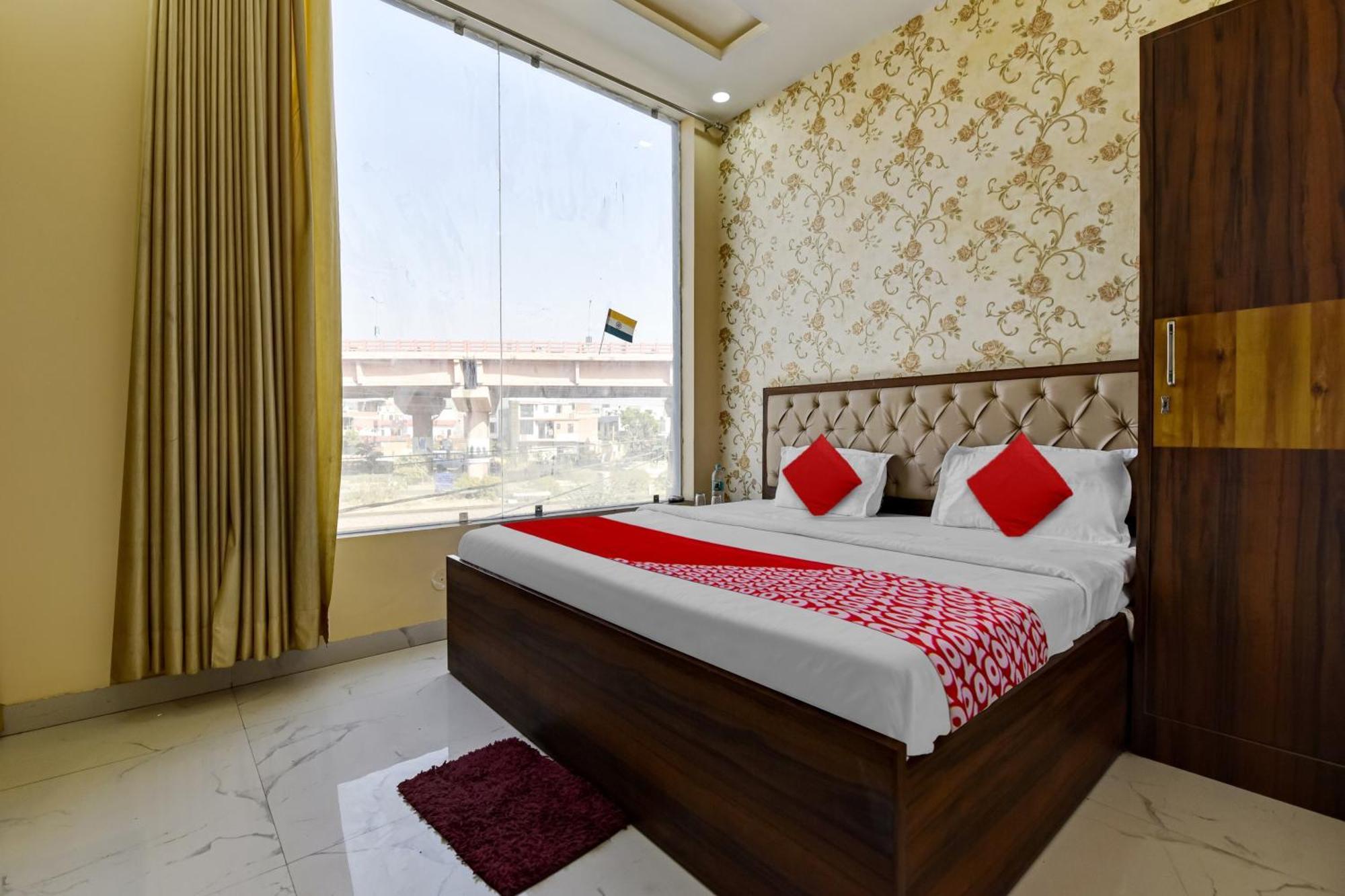 O N R Hotel Jaipur