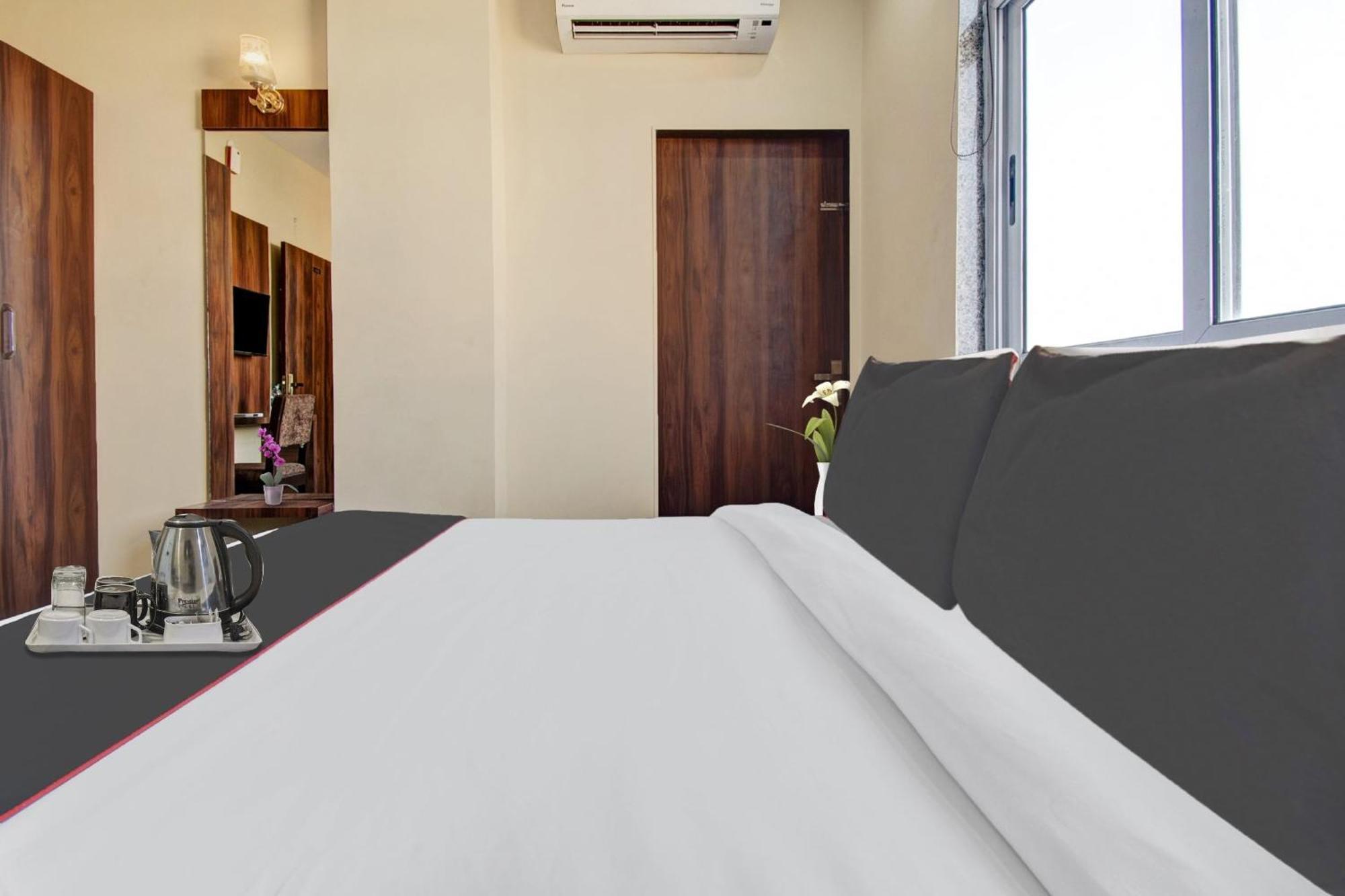 Hotel Ratan Palace By Select 3*