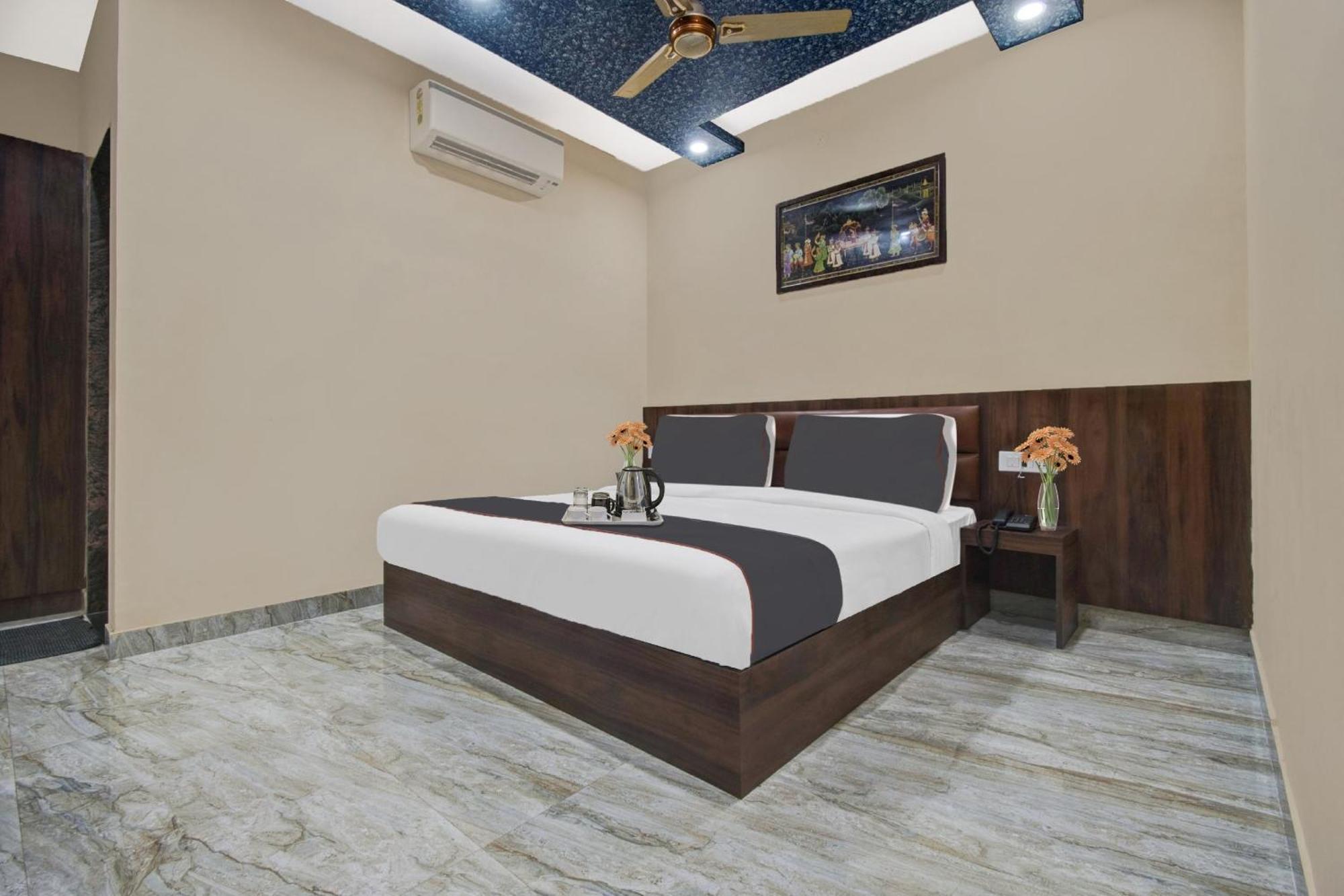 Hotel Ratan Palace By Select 3*