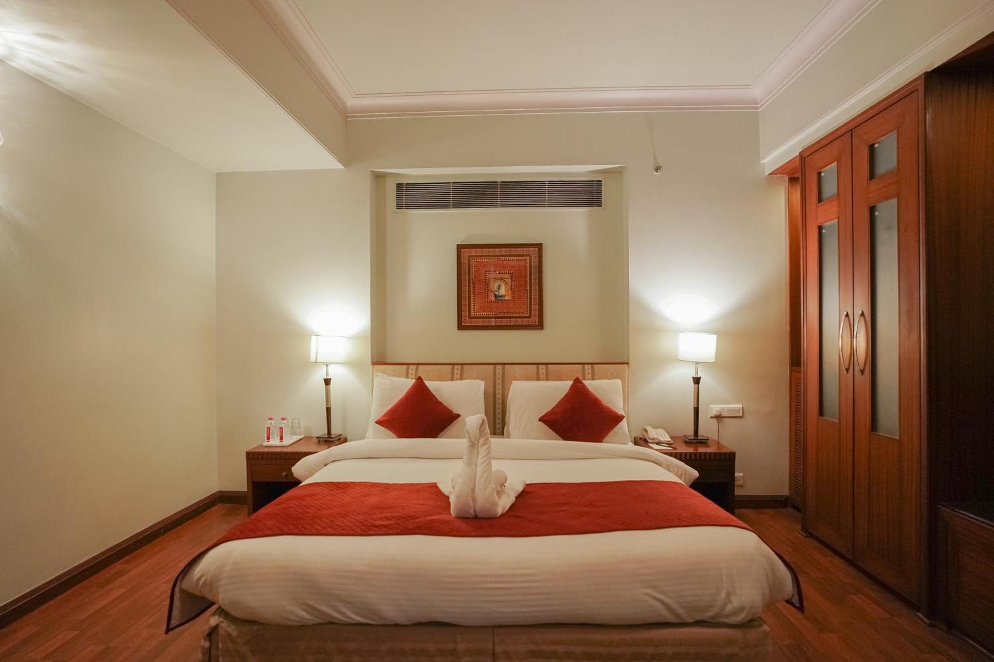 Clarion Bella Casa At Airport