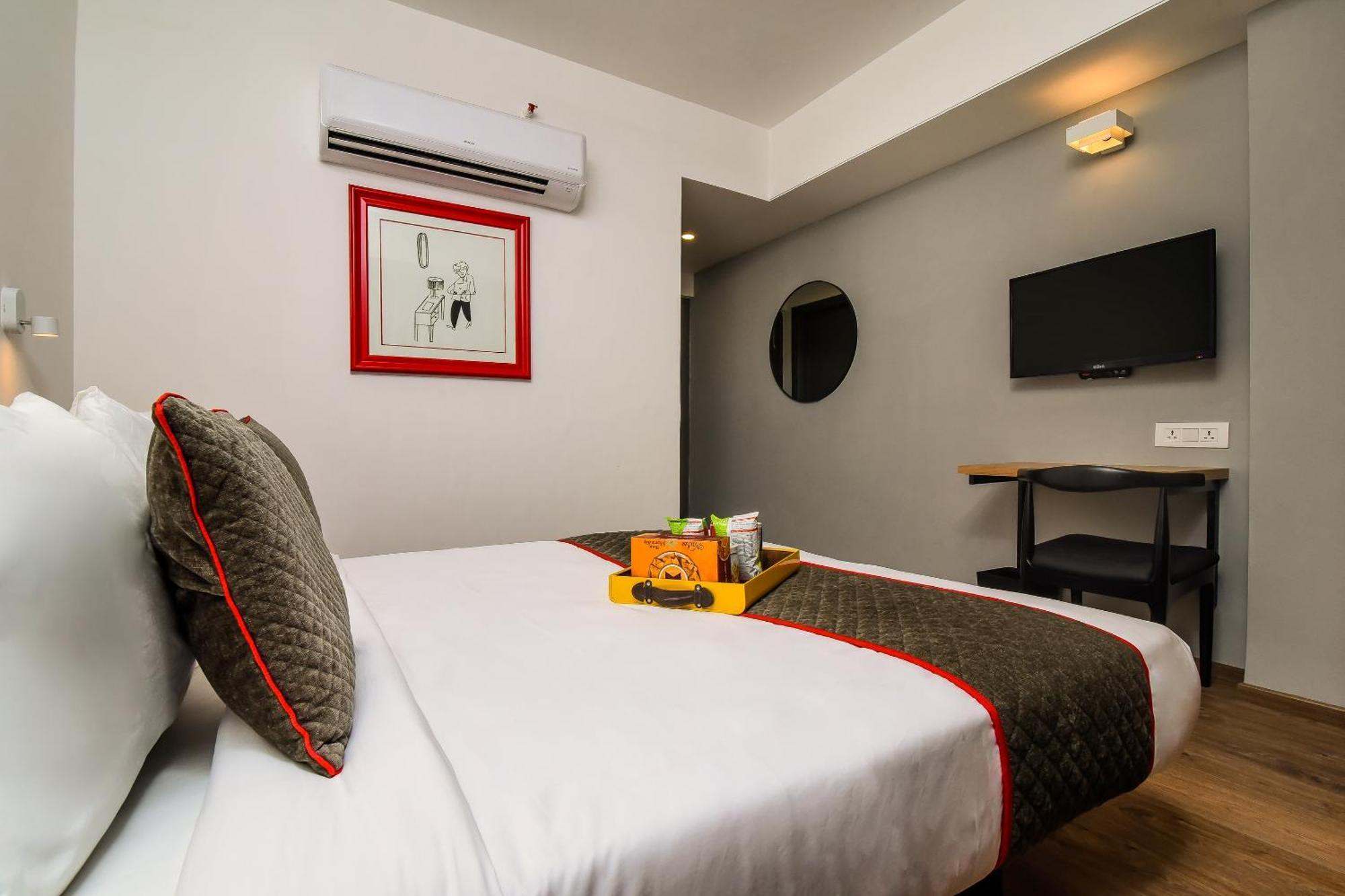 Townhouse C Scheme Ahinsa Circle Hotel