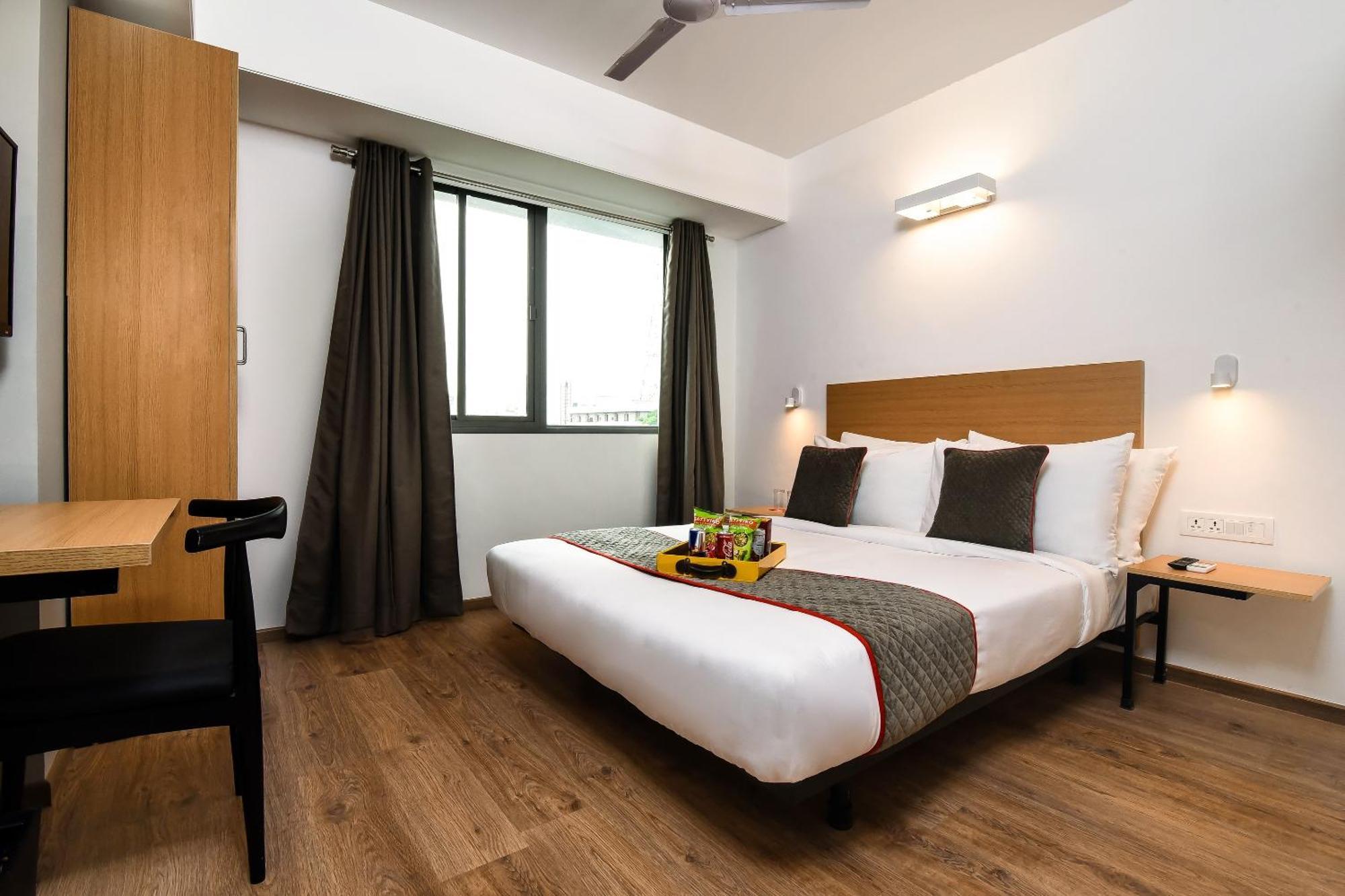 Townhouse C Scheme Ahinsa Circle Hotel