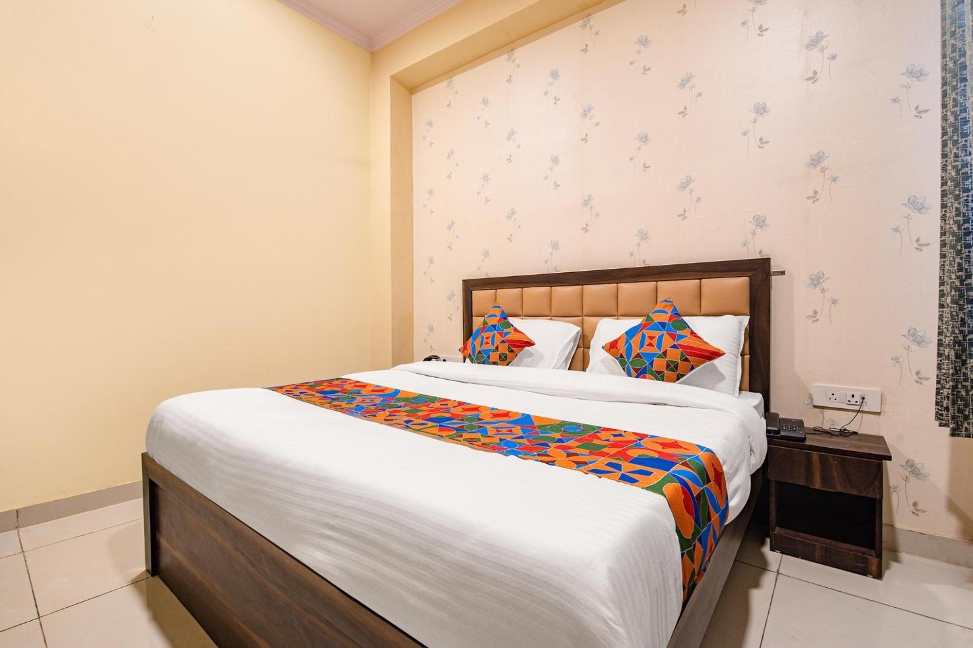 Fabexpress Aloft Hotel 4*