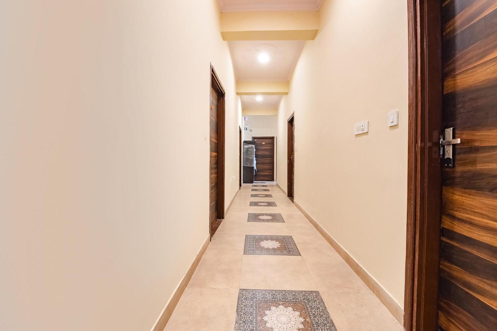 Fabexpress Aloft Hotel Jaipur