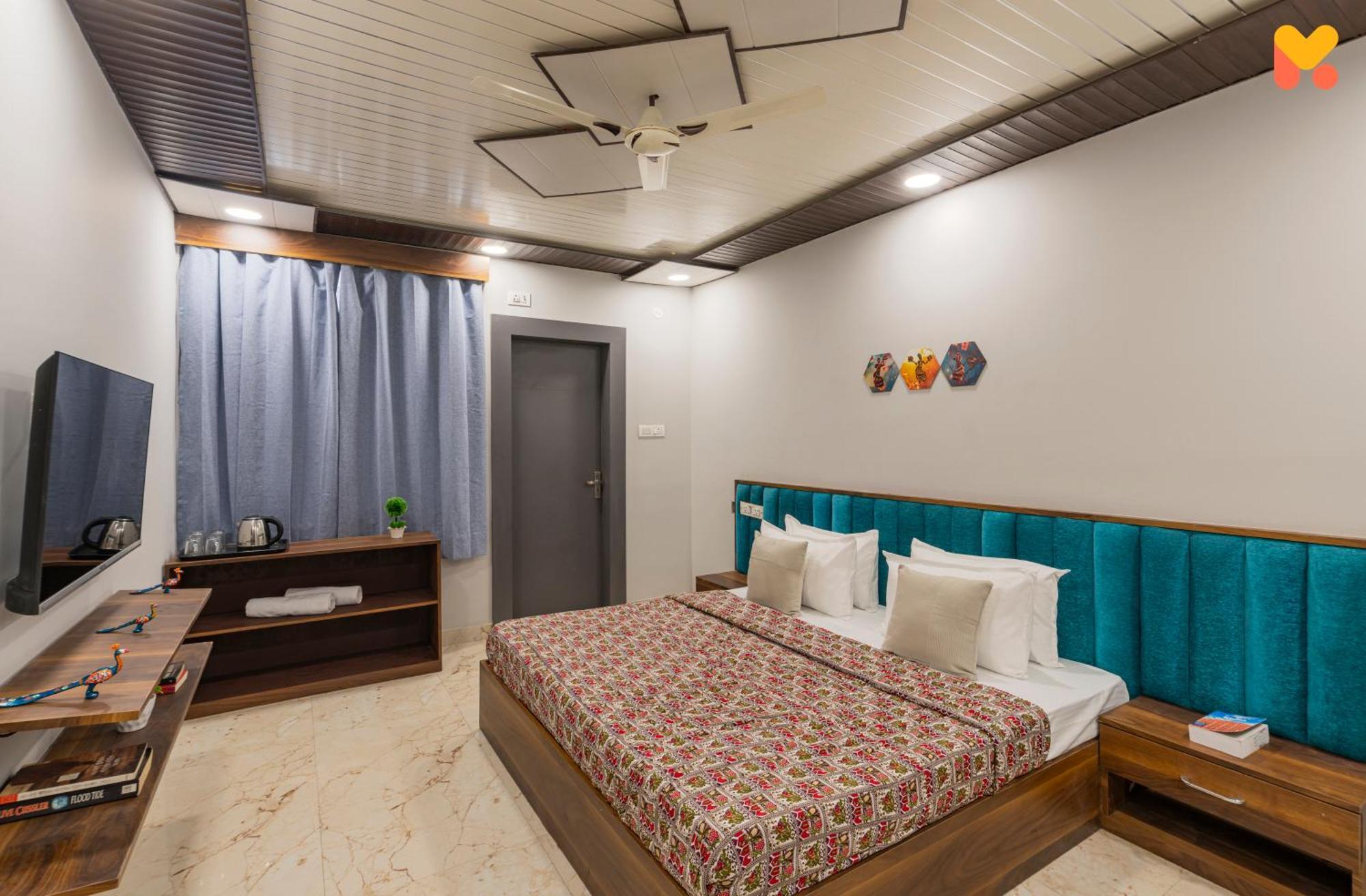 Madpackers Hostel *