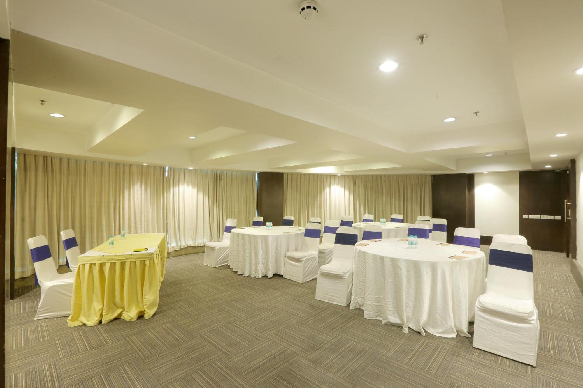 Vesta International Hotel Jaipur