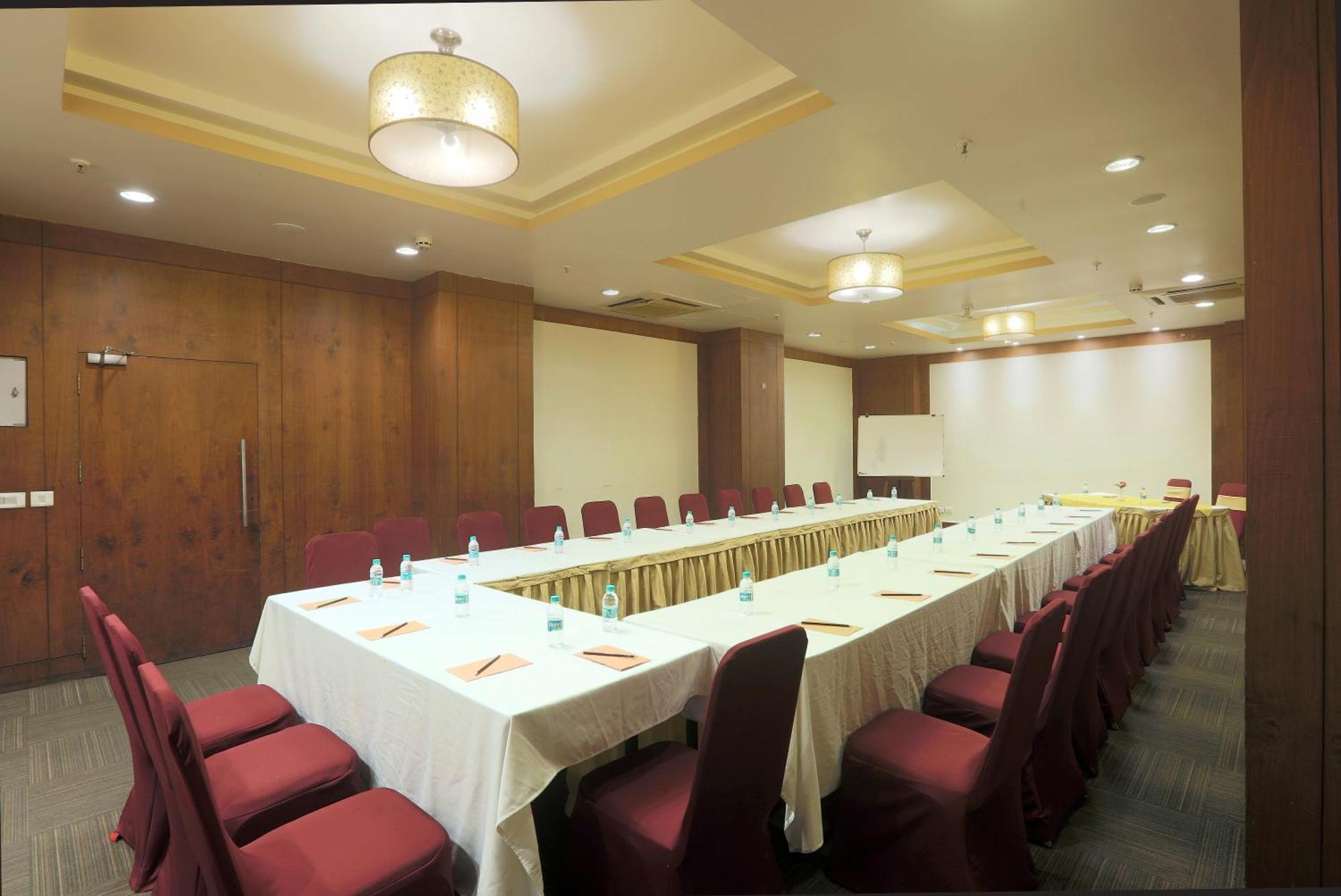 Hotel Vesta International