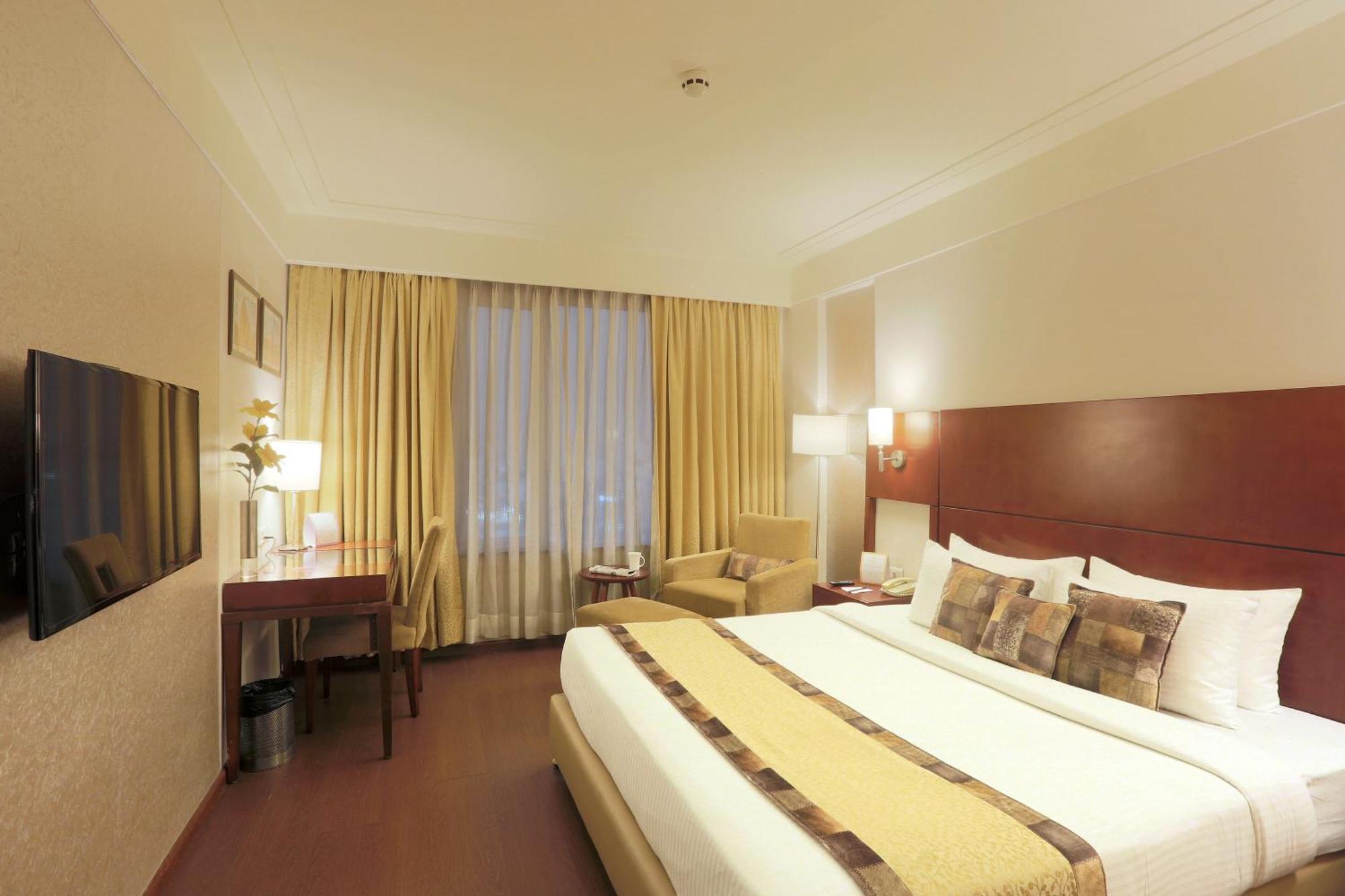 Vesta International 4*