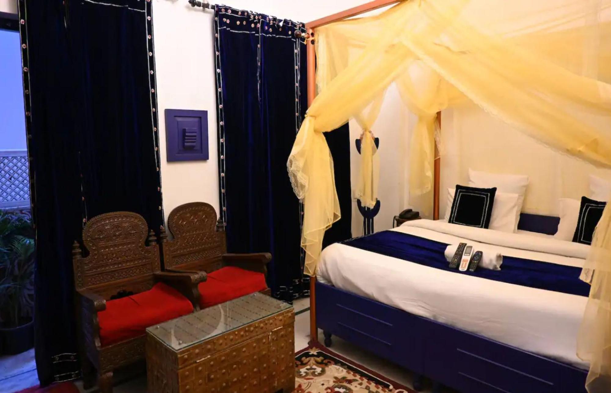 Harpalsar Haveli-a Luxury With Garden In Vaishali Nagar Hotel