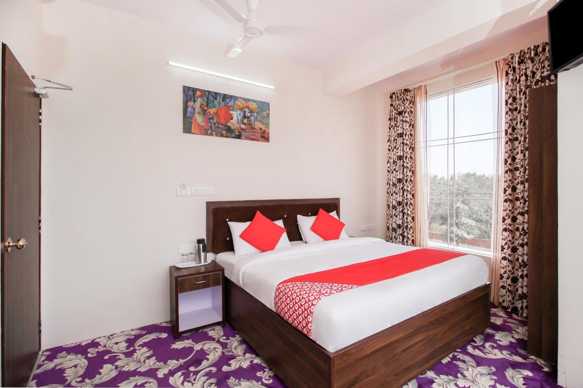 O Lotus Prime Hotel 4*