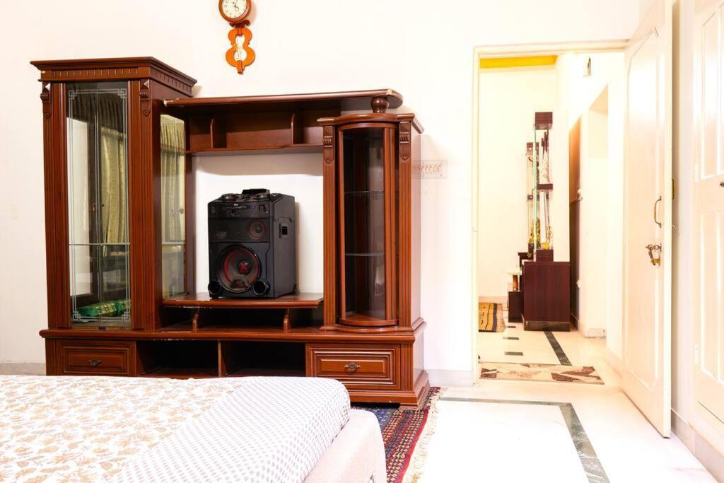 Apartment The Lotus Comfort Beds On M I Road Jaipur