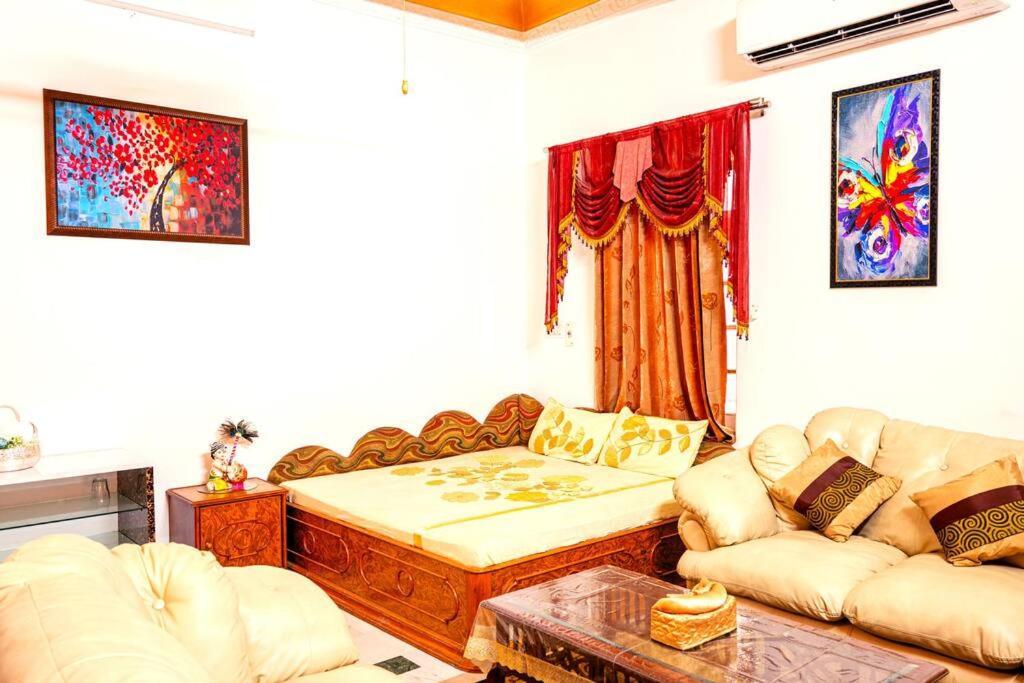 The Lotus Comfort Beds On M I Road * Jaipur