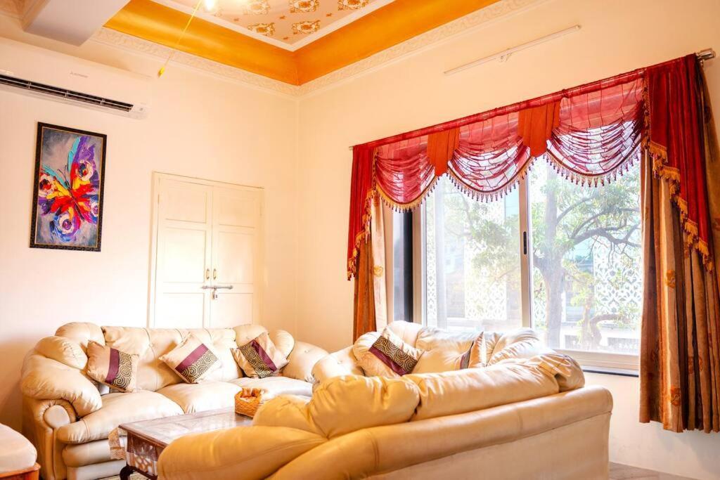 The Lotus Comfort Beds On M I Road * Jaipur
