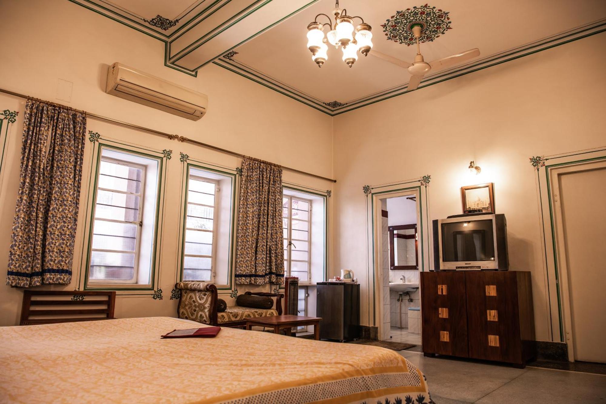 Tara Niwas Hotel Jaipur