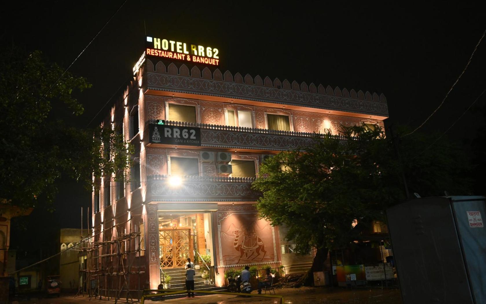 Rr 62-jaipur Centre Hotel 3*