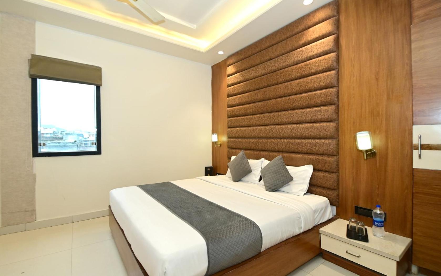 Rr 62-jaipur Centre Hotel Jaipur