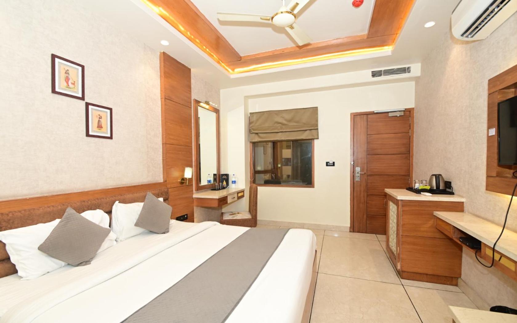 Rr 62-jaipur Centre Hotel 3*