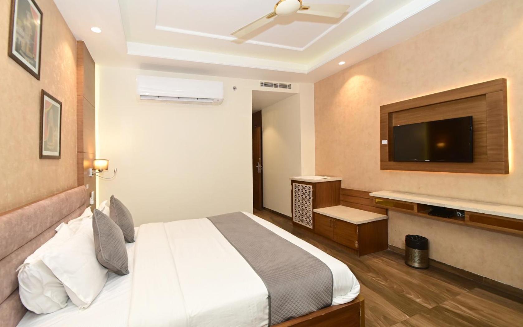 Rr 62-jaipur Centre Hotel Jaipur