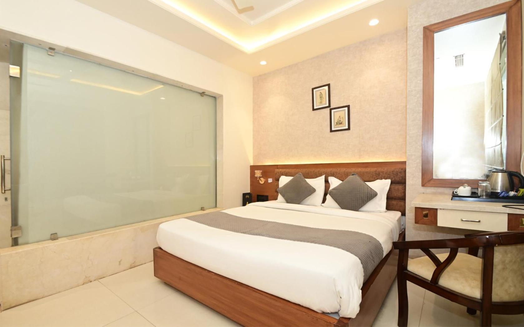 Rr 62-jaipur Centre Hotel 3*