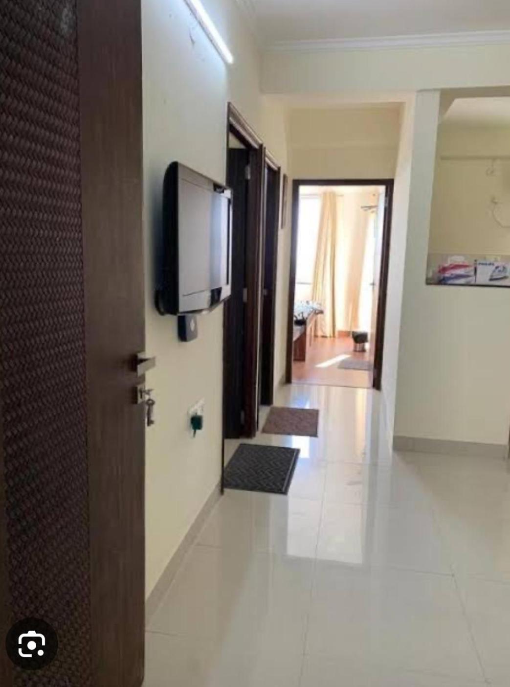 Golden Leaf 805 Apartment