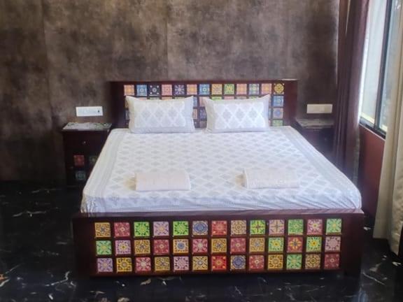 Hotel Sukh Sagar 3*