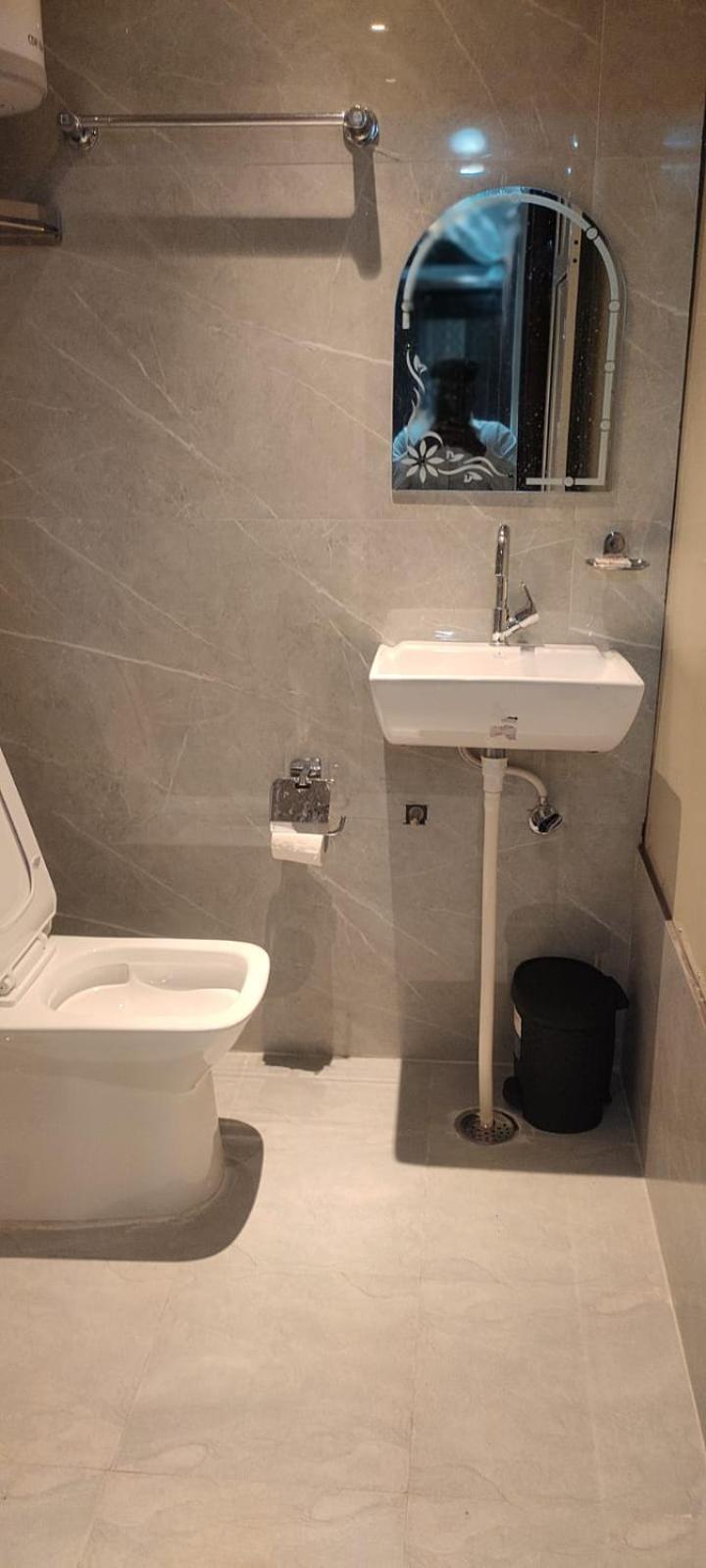 Hotel Sukh Sagar 3*