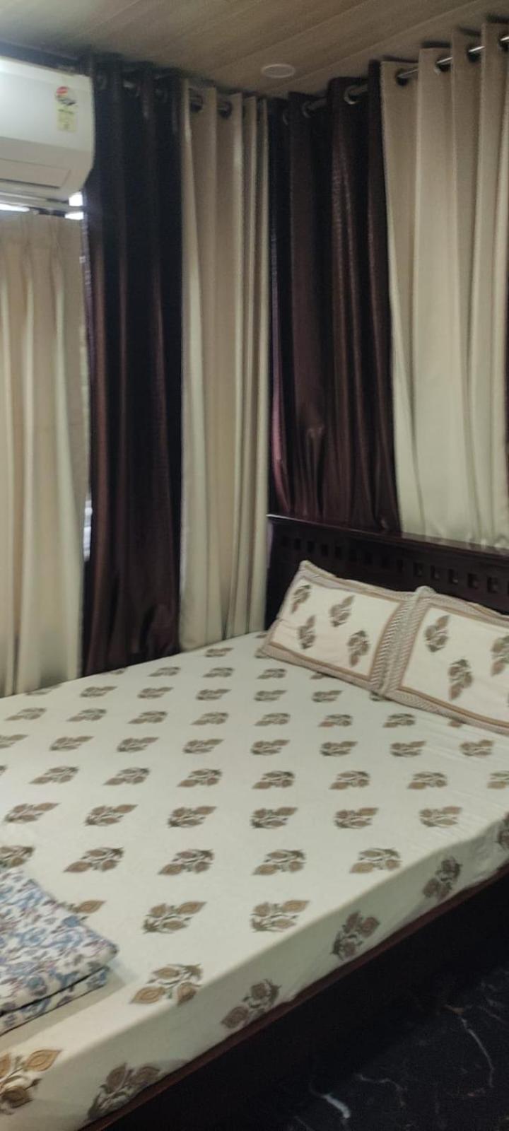 Hotel Sukh Sagar