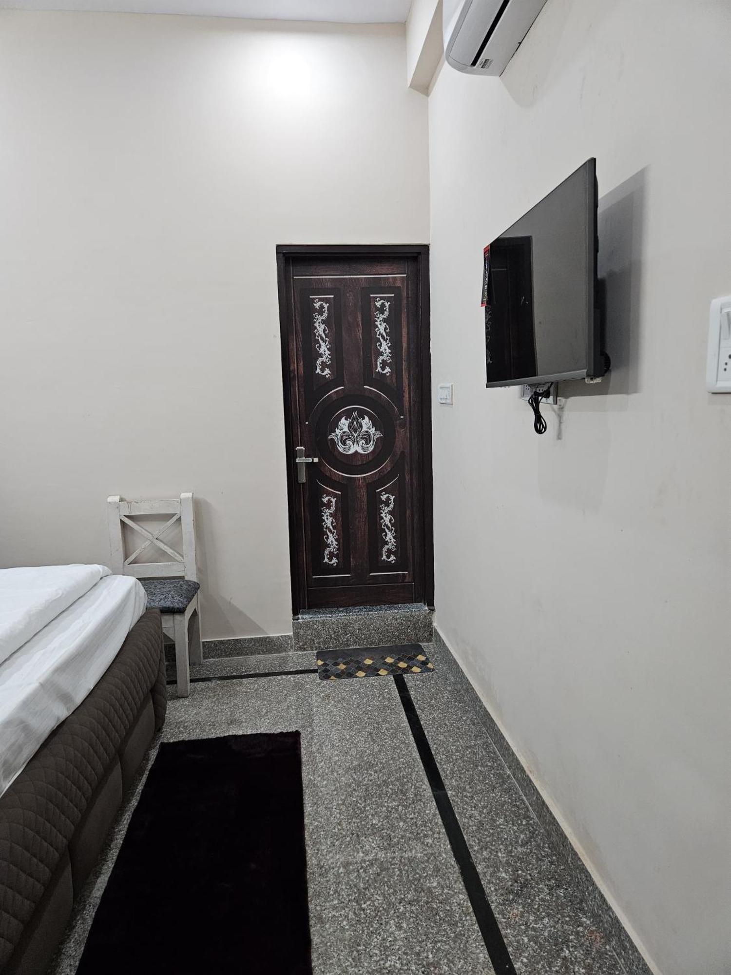 Starlight Hotel 3*