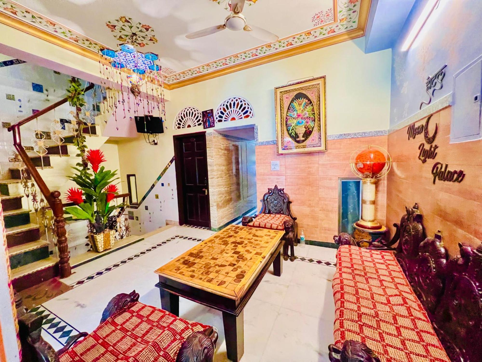 Hotel Moon Light Palace 3*