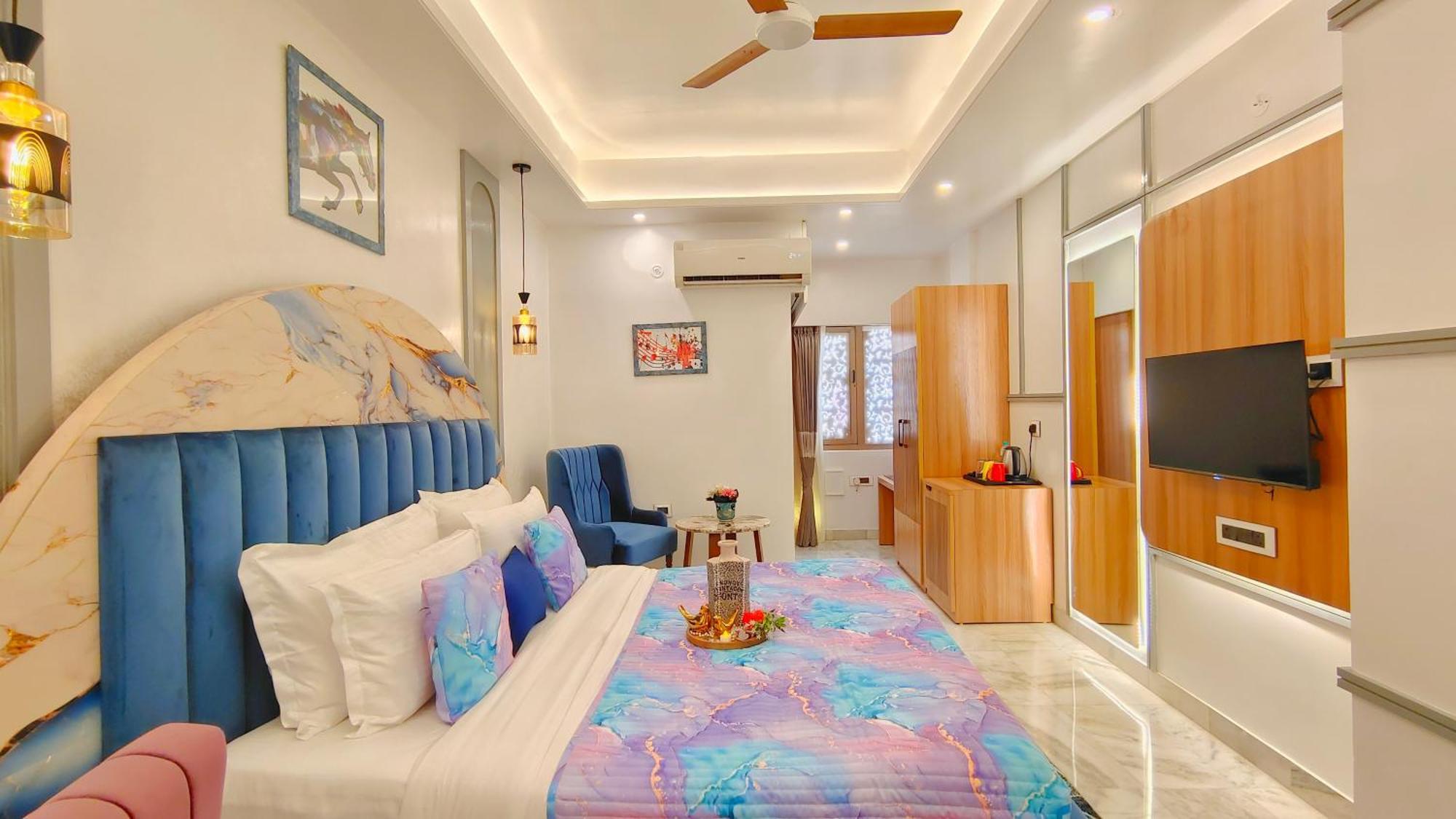 Sarang Palace - A Luxury Boutique Hotel