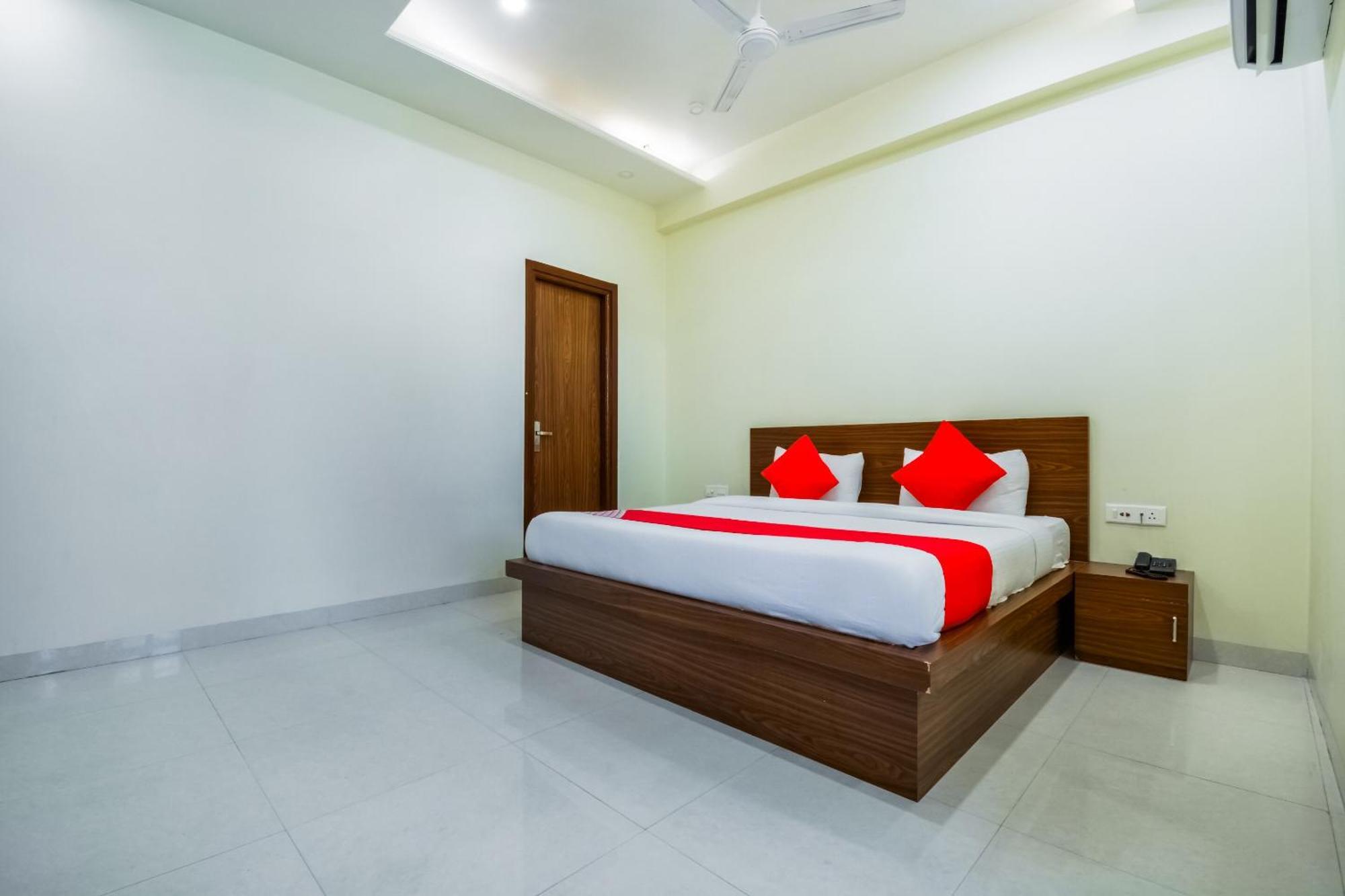 O 3* Jaipur